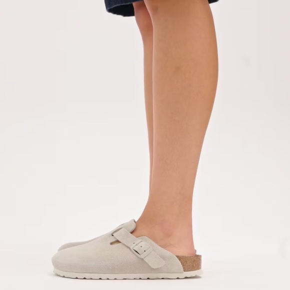 Birkenstock Shoes - BIRKENSTOCK Boston Suede Leather 
Color: Oyster size UK 37 US 6-6.5